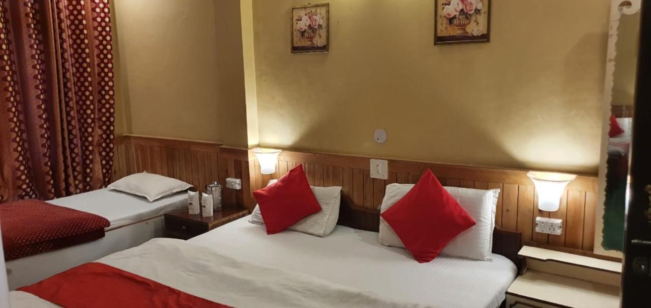 Goroomgo Ankur Lake View Mall Road Nainital - Prime Location With Luxury Room Exteriör bild